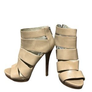 Michael kors peep toes nude tan leather heels